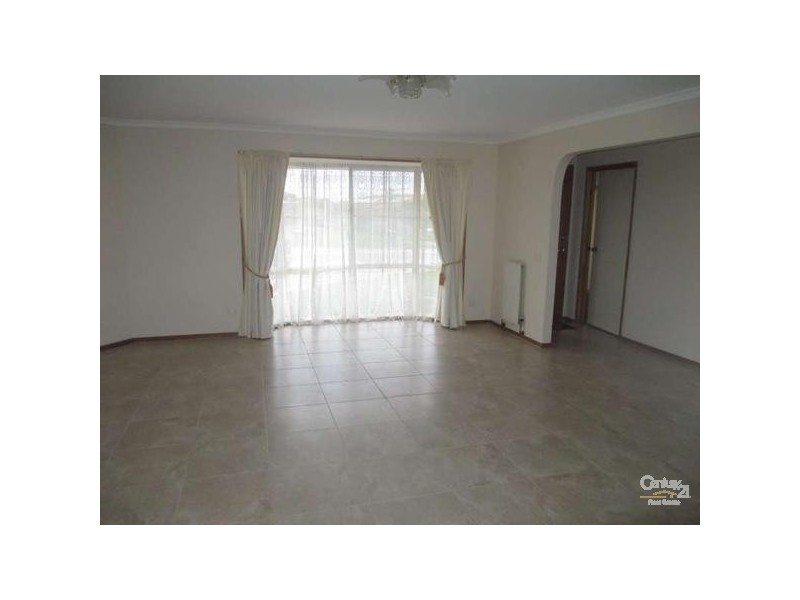 4 Bogong Close, Hallam VIC 3803