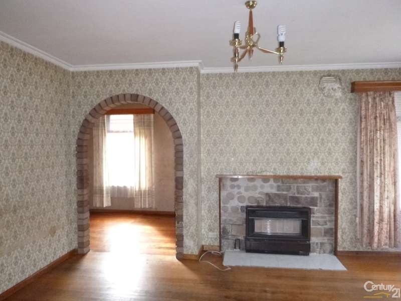 14 Glendale Road, Springvale VIC 3171