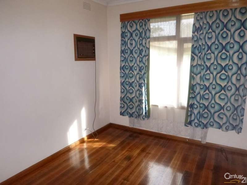 14 Glendale Road, Springvale VIC 3171