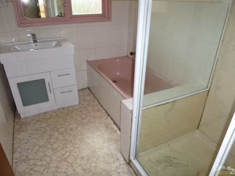 14 Glendale Road, Springvale VIC 3171