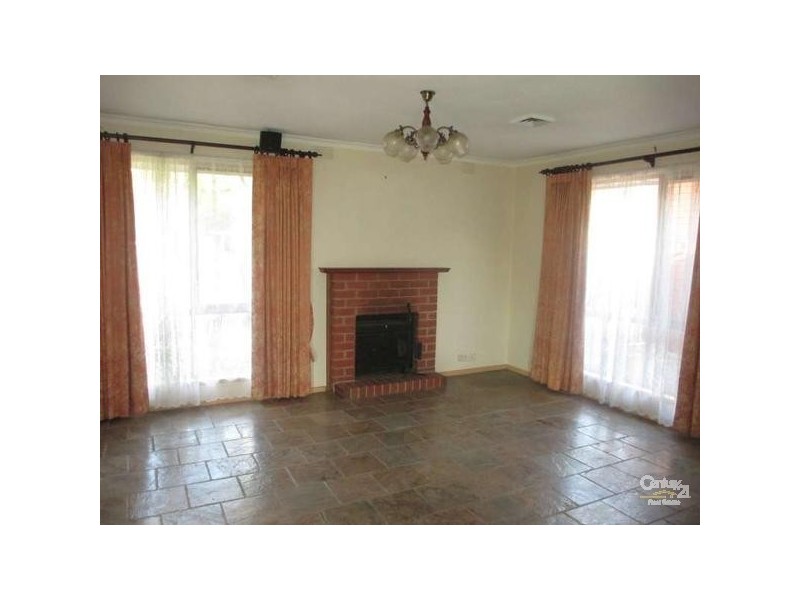 8 Desla Court, Noble Park VIC 3174