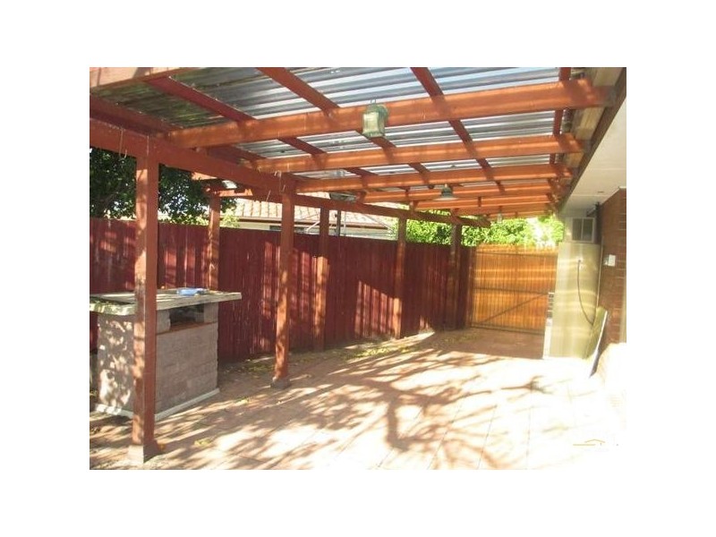 8 Desla Court, Noble Park VIC 3174