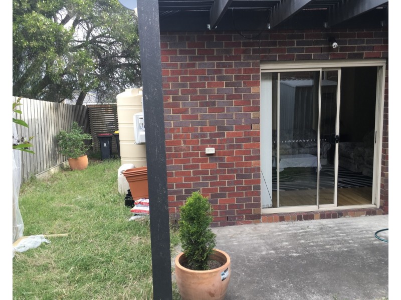 1/699-701 Heatherton Road, Clayton South VIC 3169