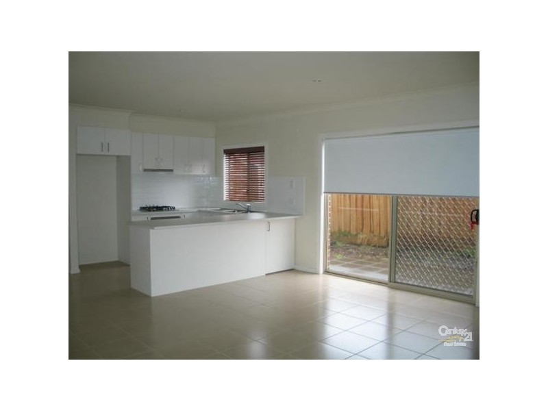 4/25 Leman Crescent, Noble Park VIC 3174