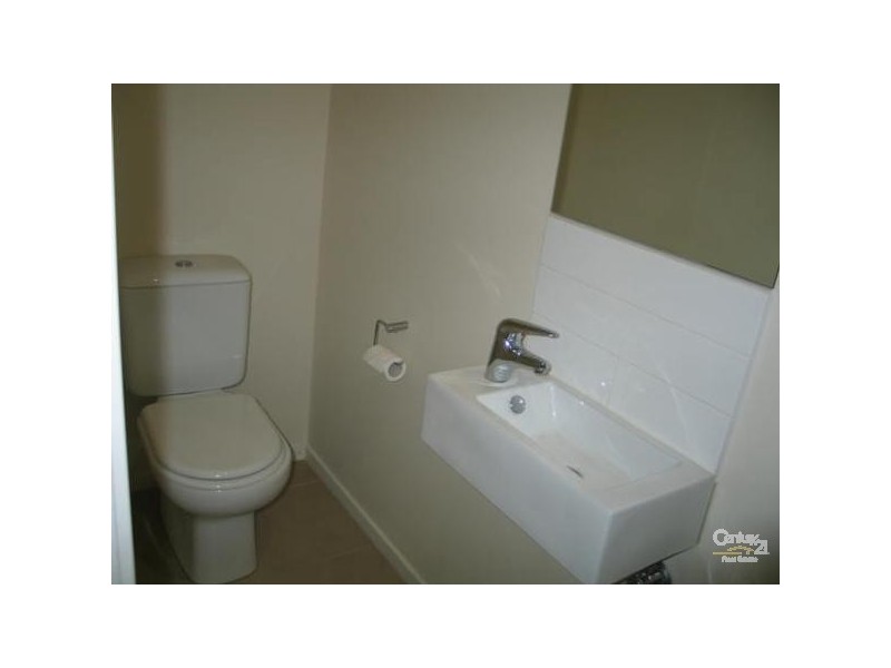 4/25 Leman Crescent, Noble Park VIC 3174