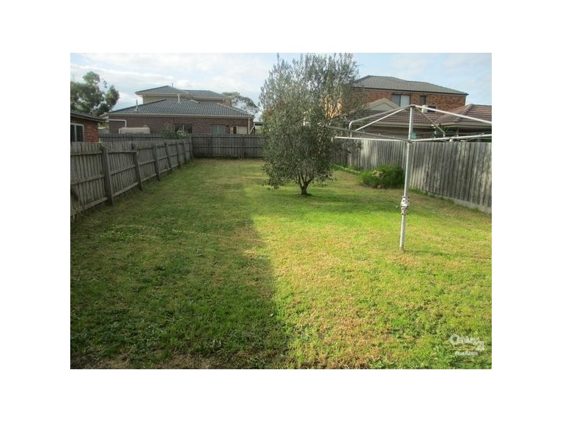 1/31 Nockolds Crescent, Noble Park VIC 3174