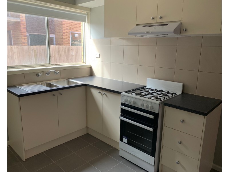 5/2-6 Kelvin Grove, Springvale VIC 3171