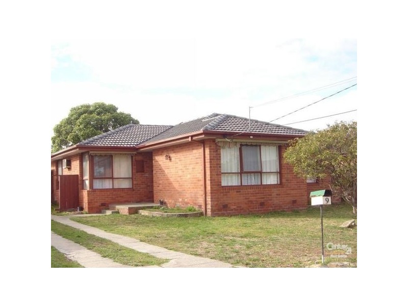 9 Newton Court, Keysborough VIC 3173