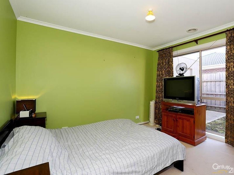 2/9 Harris Street, Springvale VIC 3171