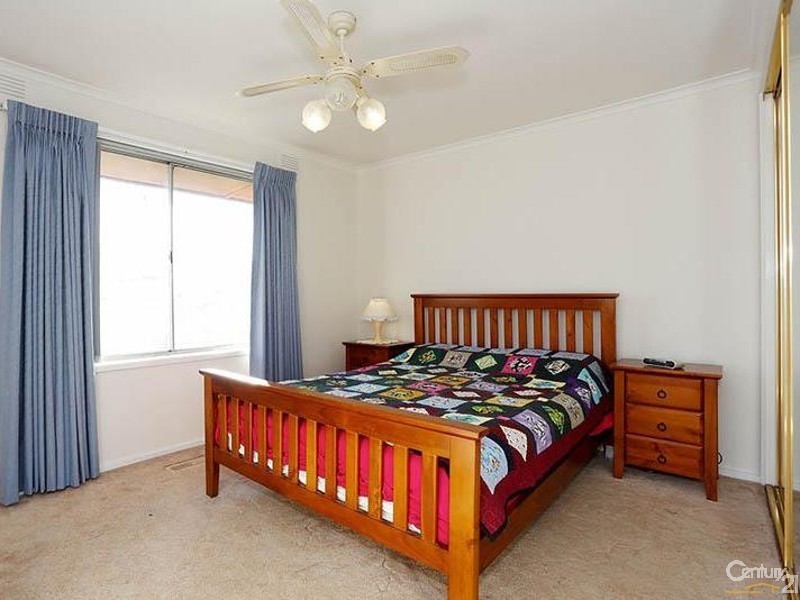 32 Harold Road, Springvale South VIC 3172