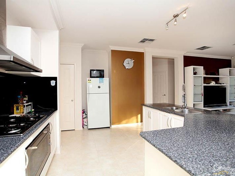 59 Lancaster Drive, Point Cook VIC 3030