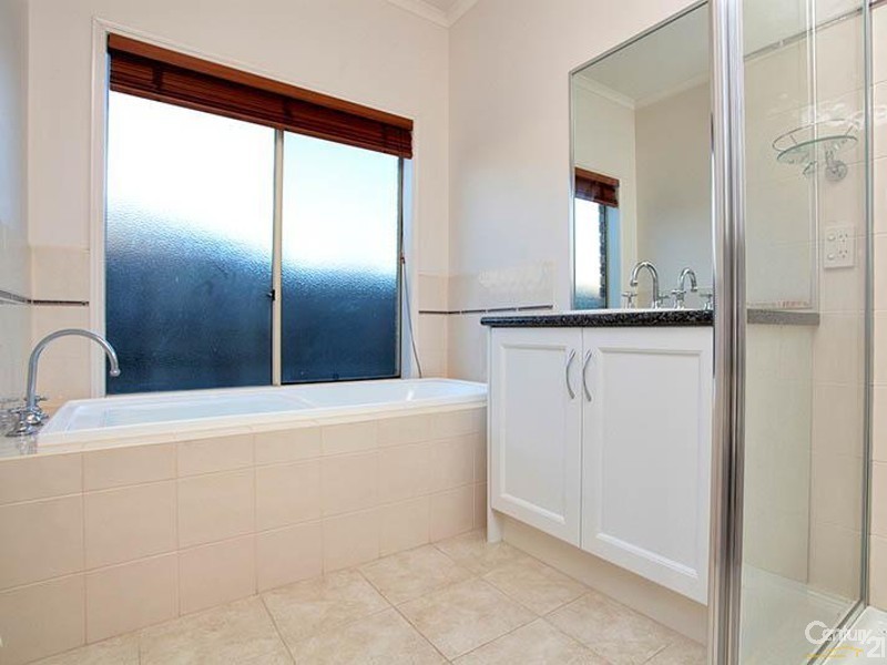 59 Lancaster Drive, Point Cook VIC 3030