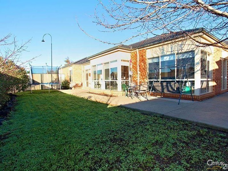 59 Lancaster Drive, Point Cook VIC 3030