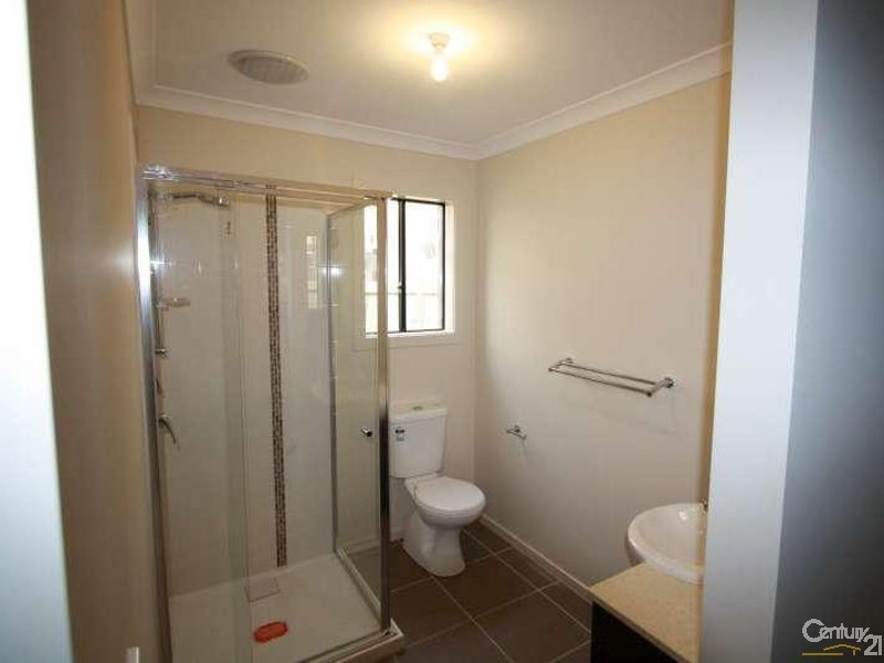 33 Woolybush Drive, Tarneit VIC 3029