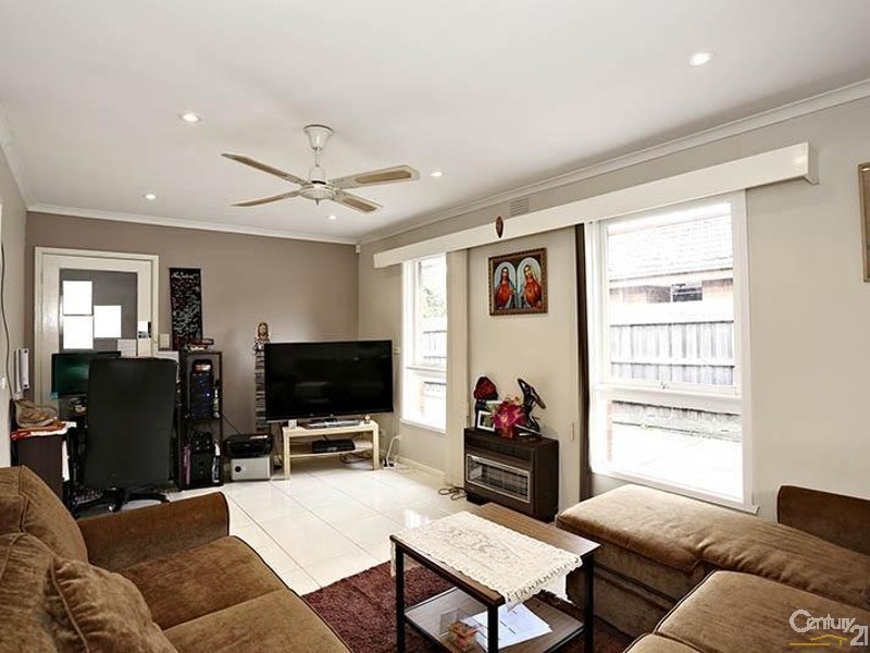 1/13 Third Avenue, Dandenong North VIC 3175