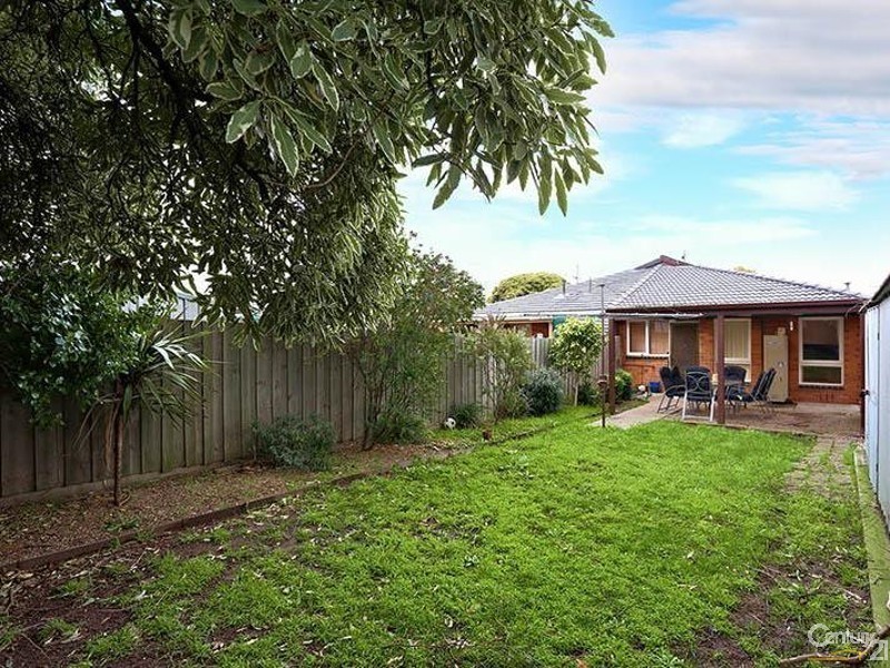 1/13 Third Avenue, Dandenong North VIC 3175