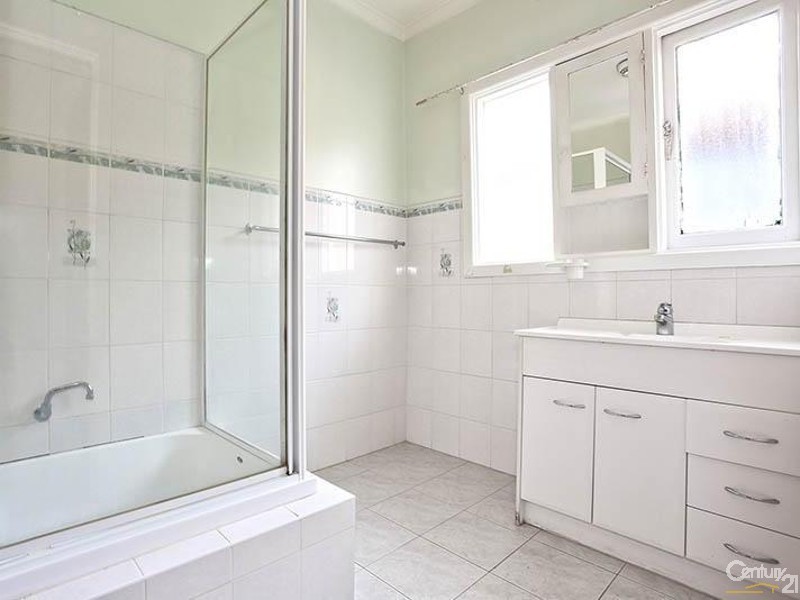 18 Loller Street, Springvale VIC 3171