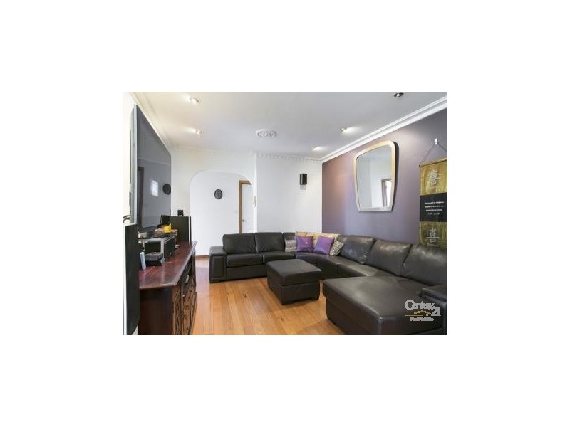 4 Heyington Crescent, Noble Park North VIC 3174