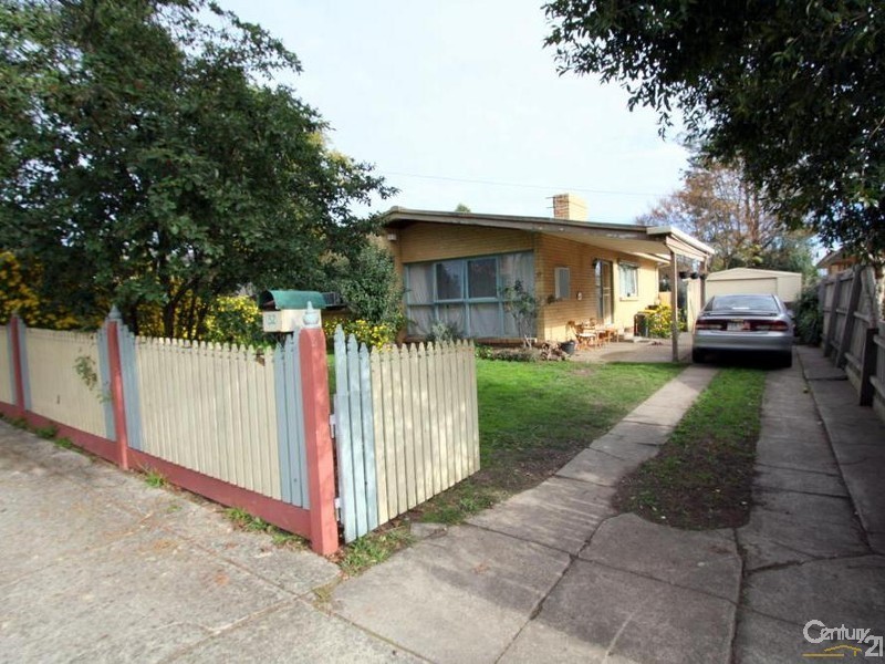 32 Ashmore Rd, Forest Hill VIC 3131