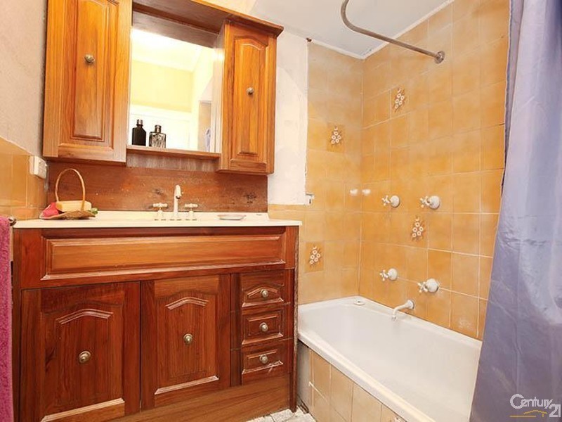 6 Callander Road, Noble Park VIC 3174