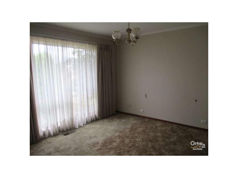 15 McKeon Circut, Dandenong North VIC 3175