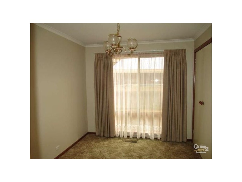 15 McKeon Circut, Dandenong North VIC 3175