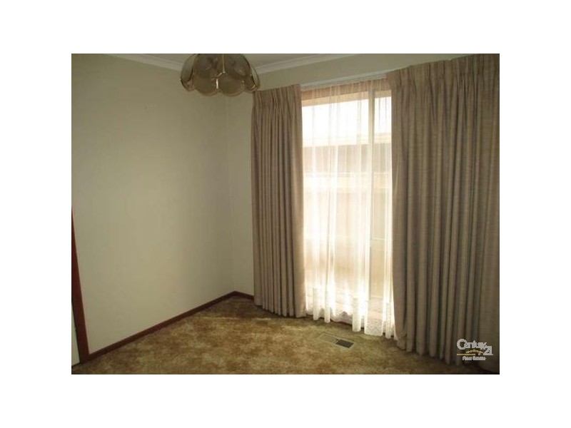 15 McKeon Circut, Dandenong North VIC 3175