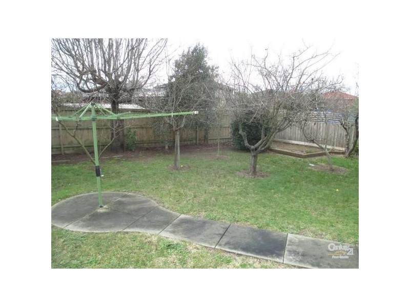 15 McKeon Circut, Dandenong North VIC 3175