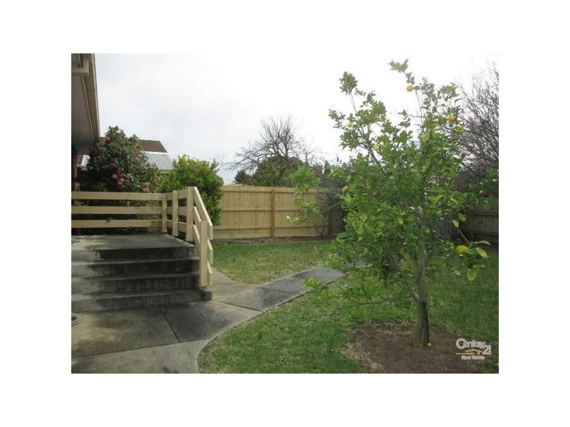 15 McKeon Circut, Dandenong North VIC 3175