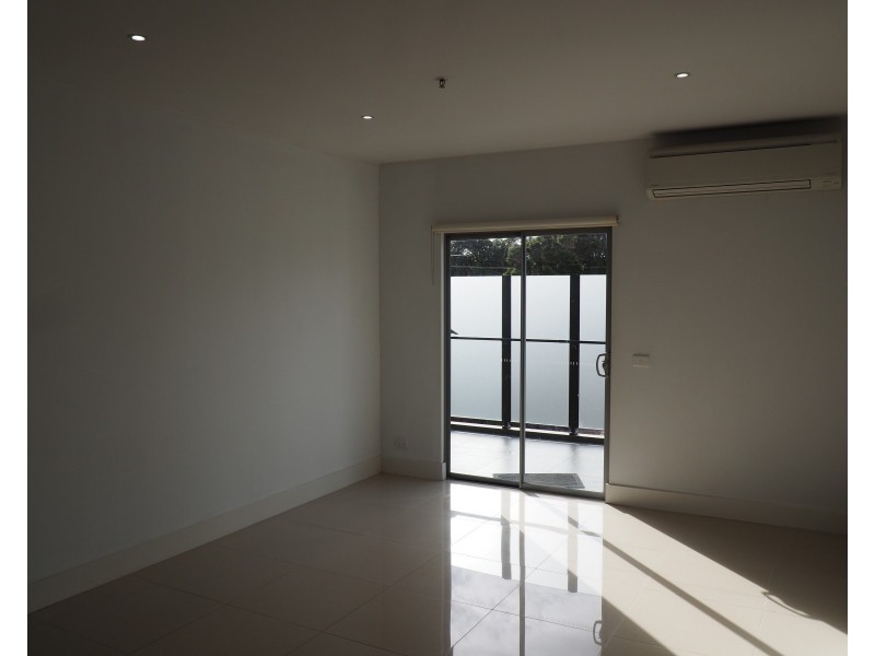 11/5 Phillip Street, Mentone VIC 3194