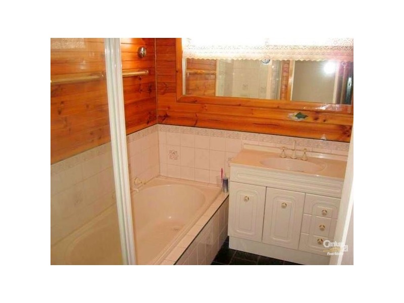 4 Altair Street, Springvale South VIC 3172