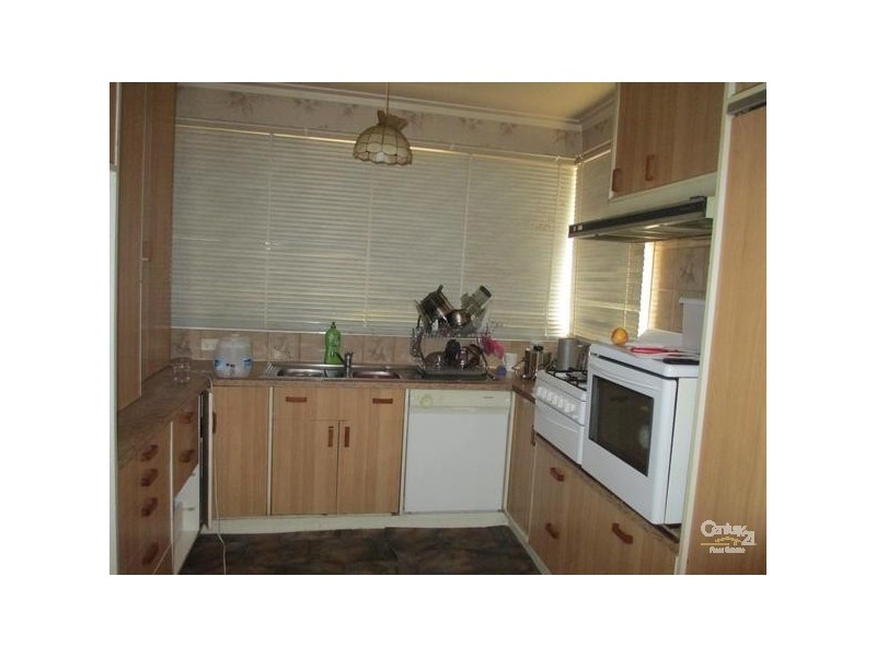 7 Sarona Street, Dandenong VIC 3175