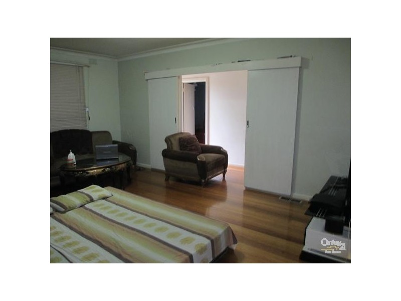 7 Sarona Street, Dandenong VIC 3175