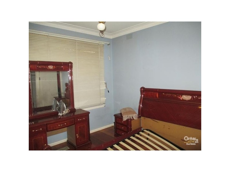 7 Sarona Street, Dandenong VIC 3175