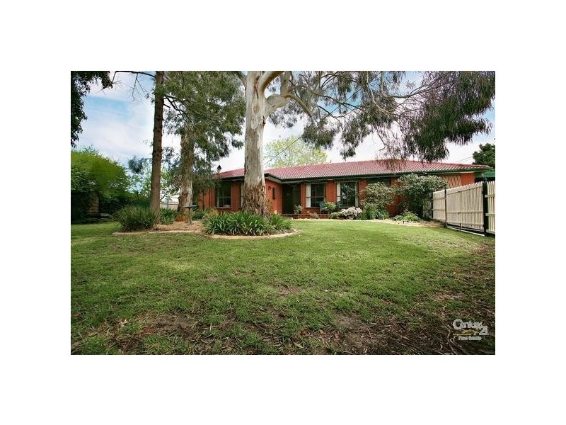 10 Coniston Court, Springvale South VIC 3172