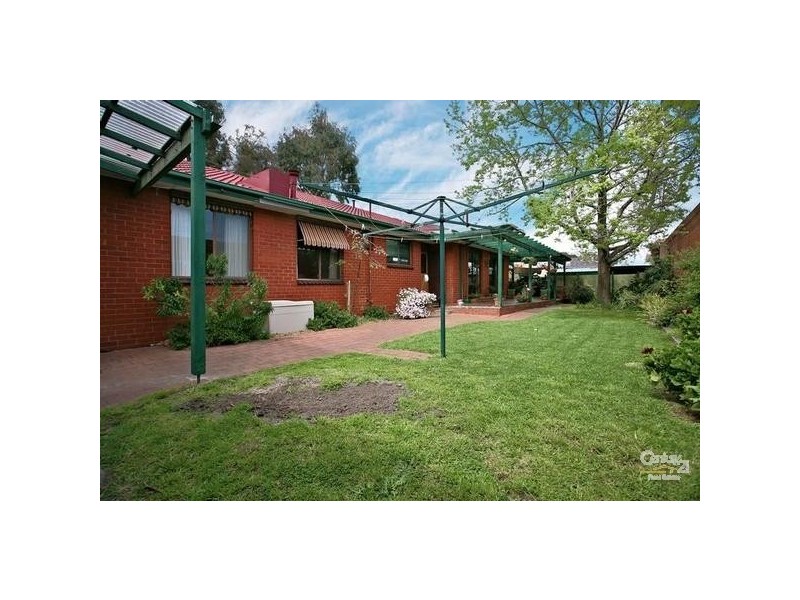 10 Coniston Court, Springvale South VIC 3172