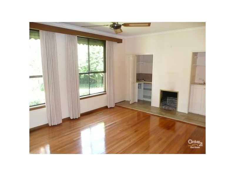 10 Coniston Court, Springvale South VIC 3172