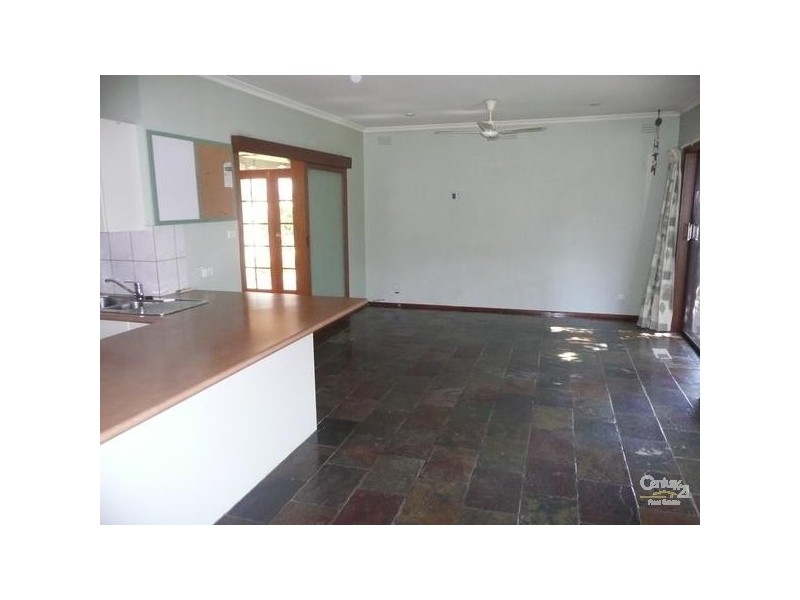 10 Coniston Court, Springvale South VIC 3172