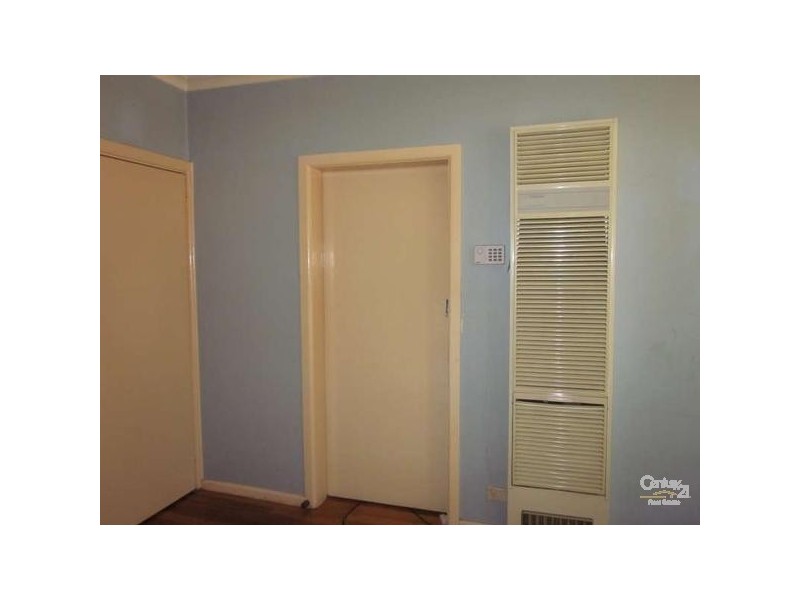 2/52 Nockolds Crescent, Noble Park VIC 3174