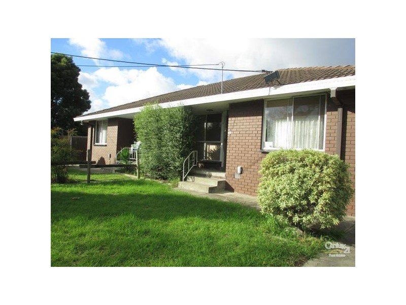 2/18 Eulinga Road, Clarinda VIC 3169