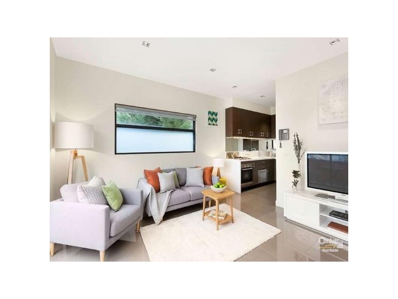 6/10 Docker Street, Elwood VIC 3184