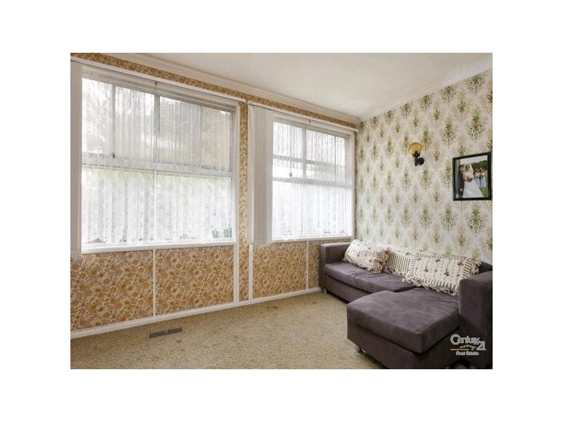 8 Warbla Street, Dandenong North VIC 3175