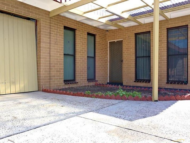 2/15 Regent Ave, Springvale VIC 3171
