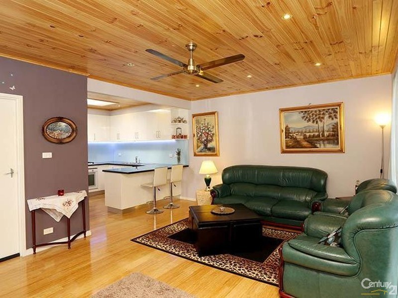 2/15 Regent Ave, Springvale VIC 3171