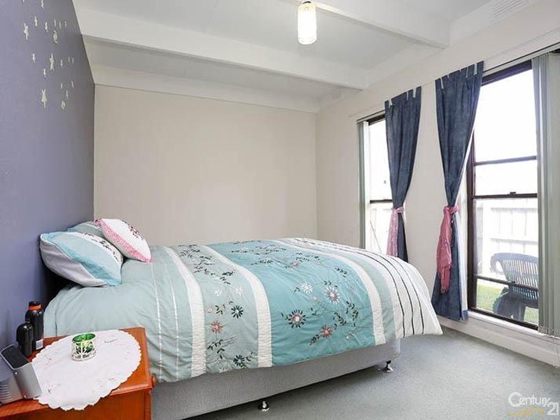 2/15 Regent Ave, Springvale VIC 3171