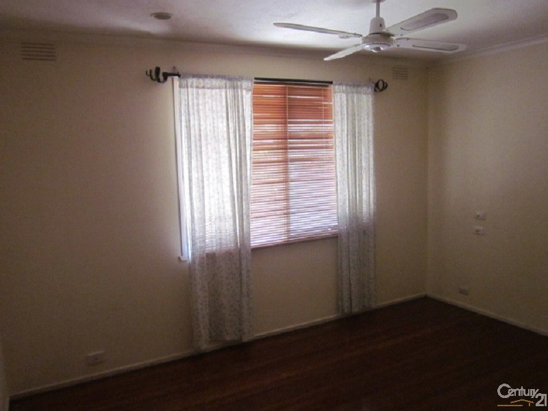 4 Altair Street, Springvale South VIC 3172