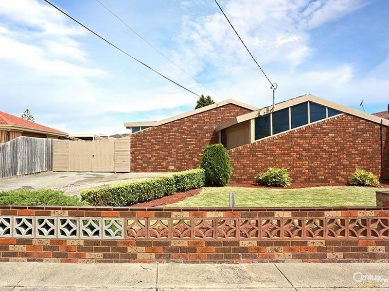 24 Newman Ave, Noble Park VIC 3174