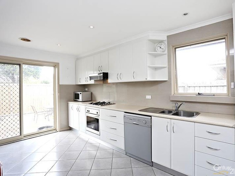 24 Newman Ave, Noble Park VIC 3174