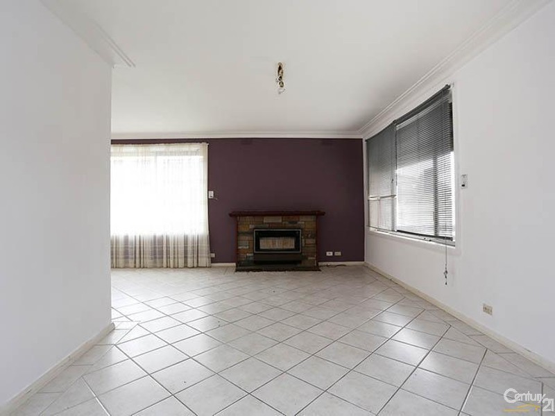 19 Holly Ave, Dandenong North VIC 3175