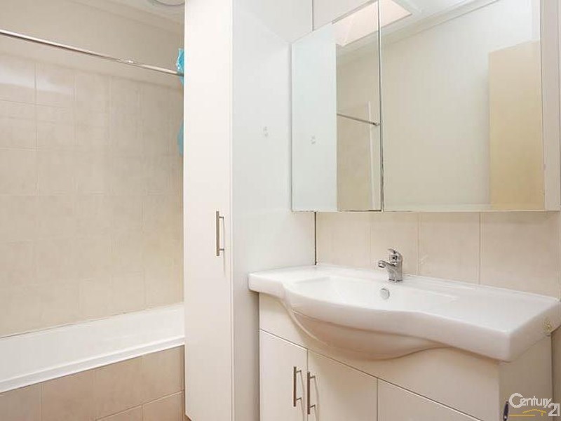 4/10 Sunnyside Ave, Dandenong VIC 3175